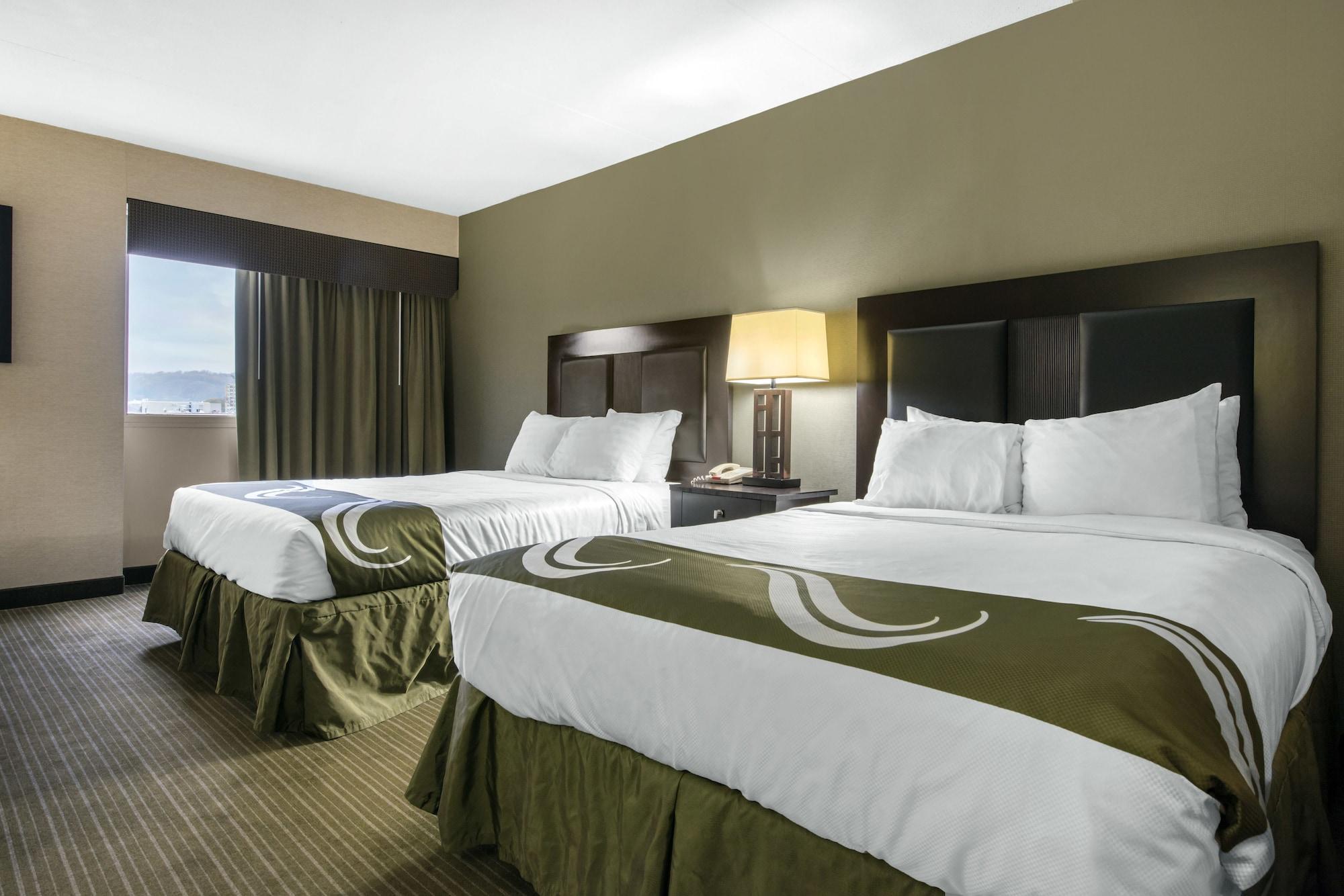 Quality Inn & Suites Charleston - Civic Center Extérieur photo
