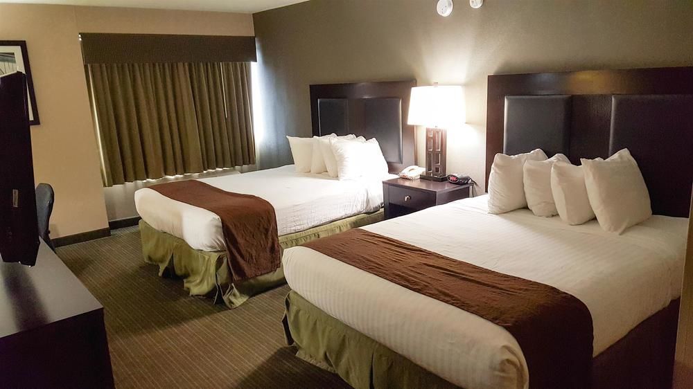 Quality Inn & Suites Charleston - Civic Center Extérieur photo
