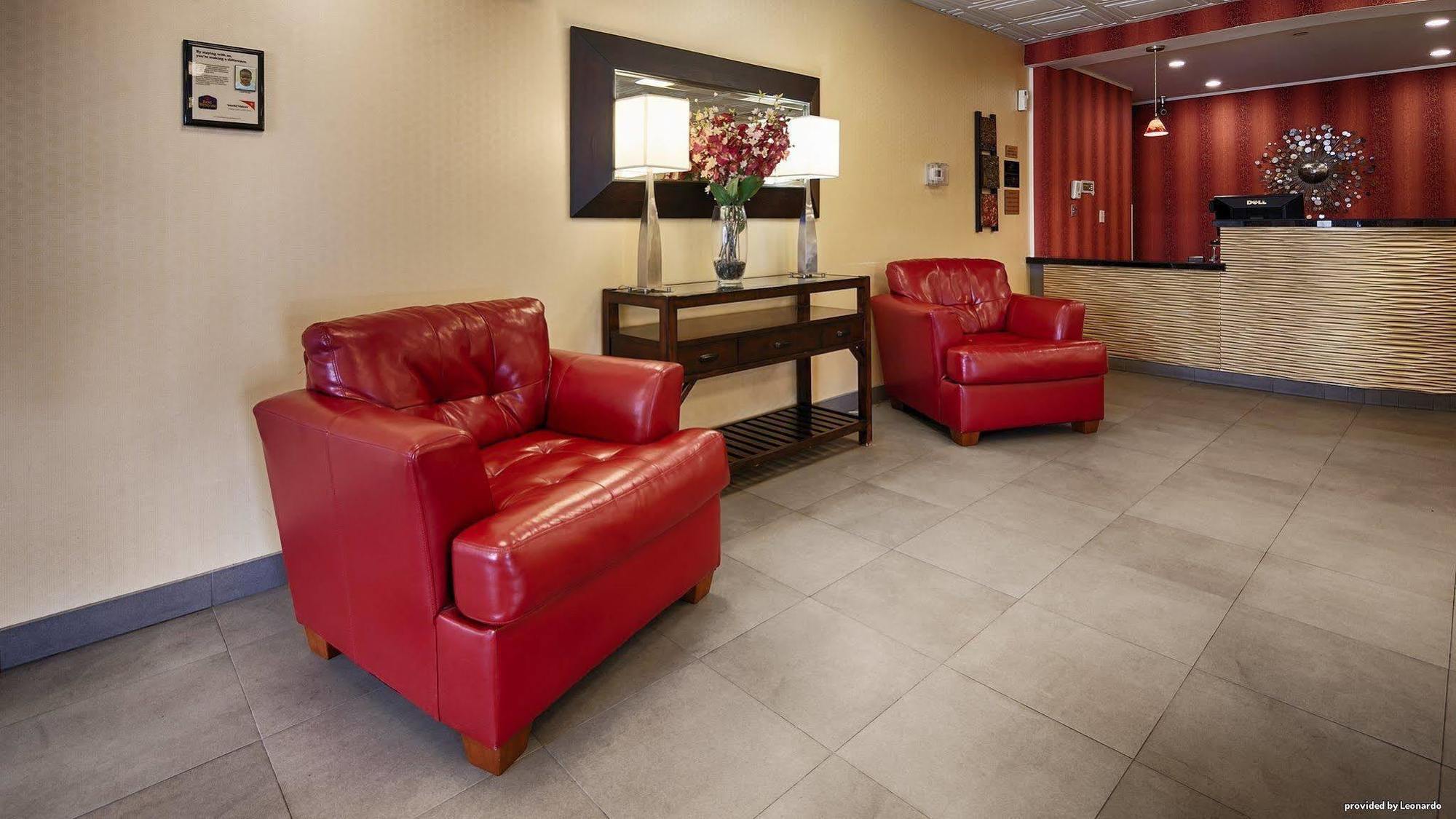 Quality Inn & Suites Charleston - Civic Center Extérieur photo