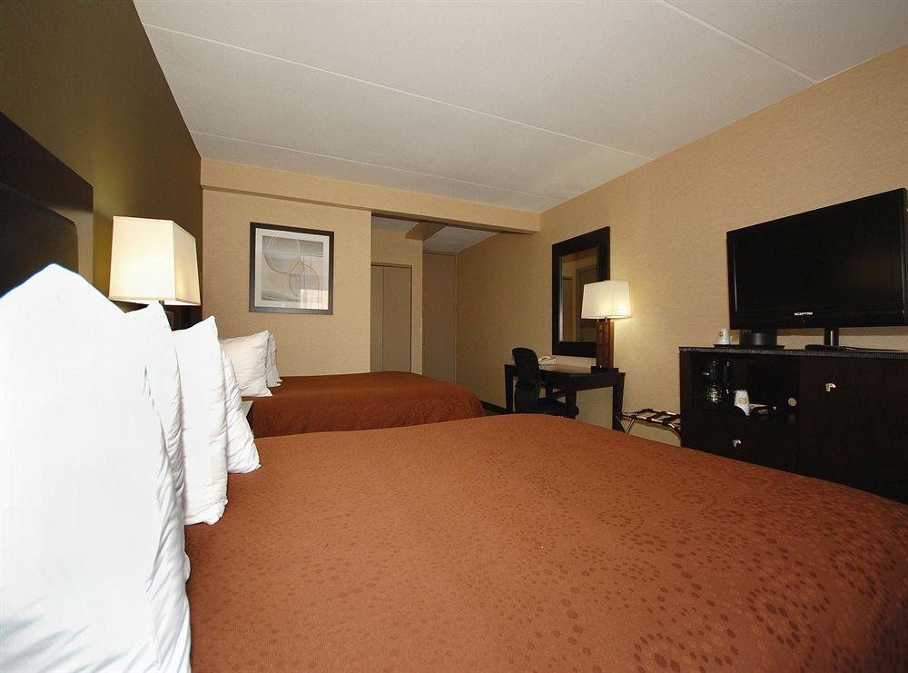 Quality Inn & Suites Charleston - Civic Center Chambre photo