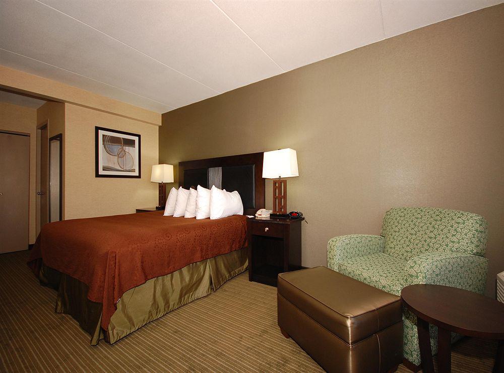 Quality Inn & Suites Charleston - Civic Center Chambre photo